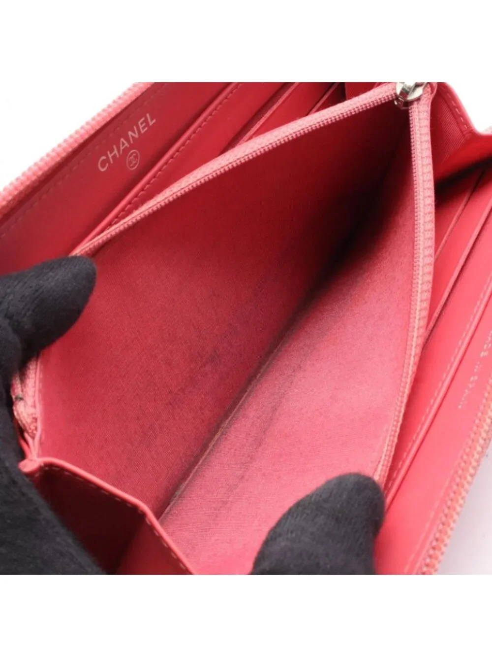 Chanel Round Wallet CC Logo Pink Caviar Leather CC